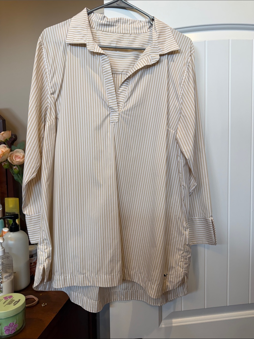 Vineyard Vines Women’s Cream and White Striped Button-Front Tunic Top